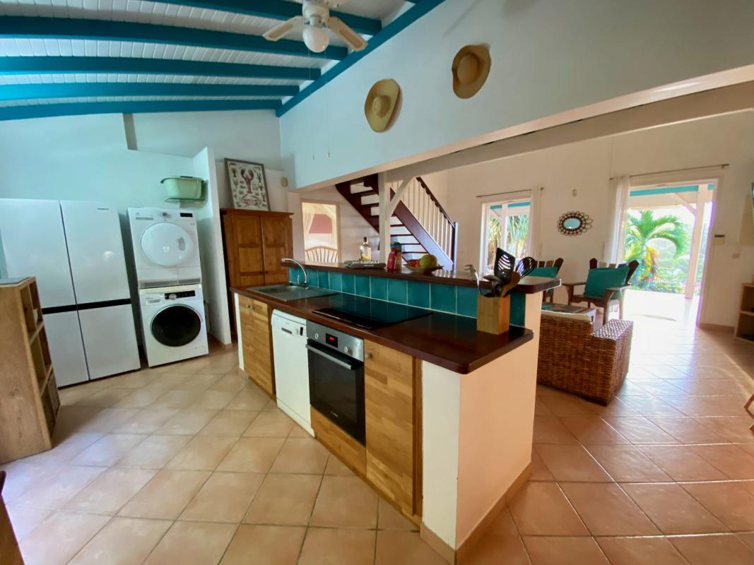 cuisine-americaine-equipee-refrigerateur-americain (1)